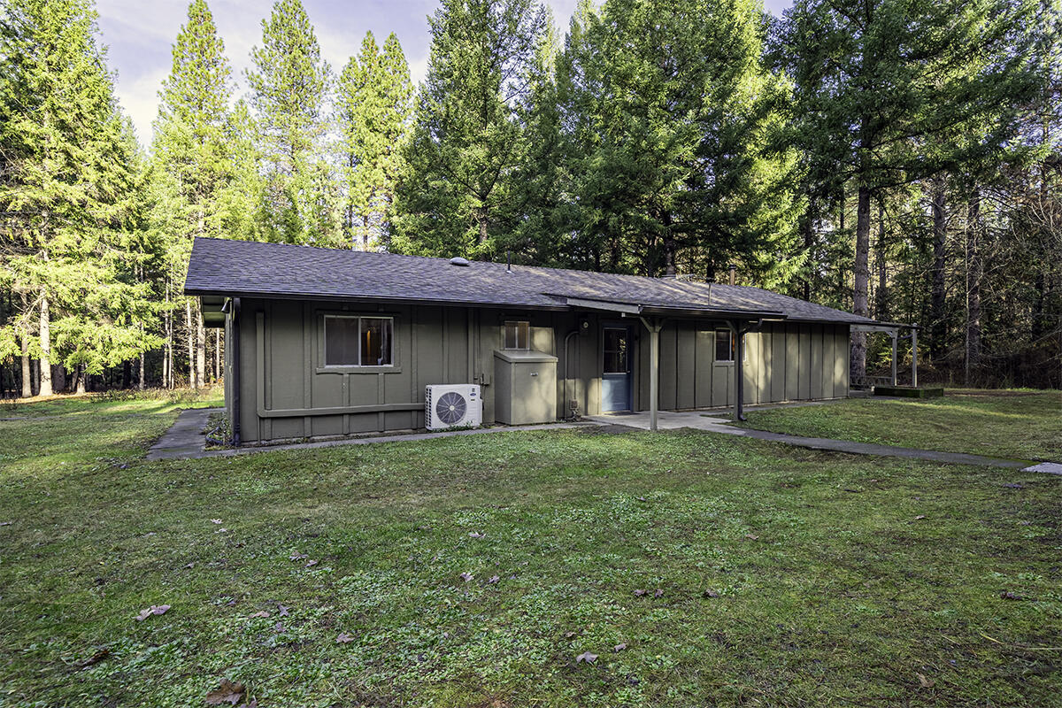293 Davidson Road Williams, OR 97544 - Photo 18 of 37 DSC04664-HDR-Edit