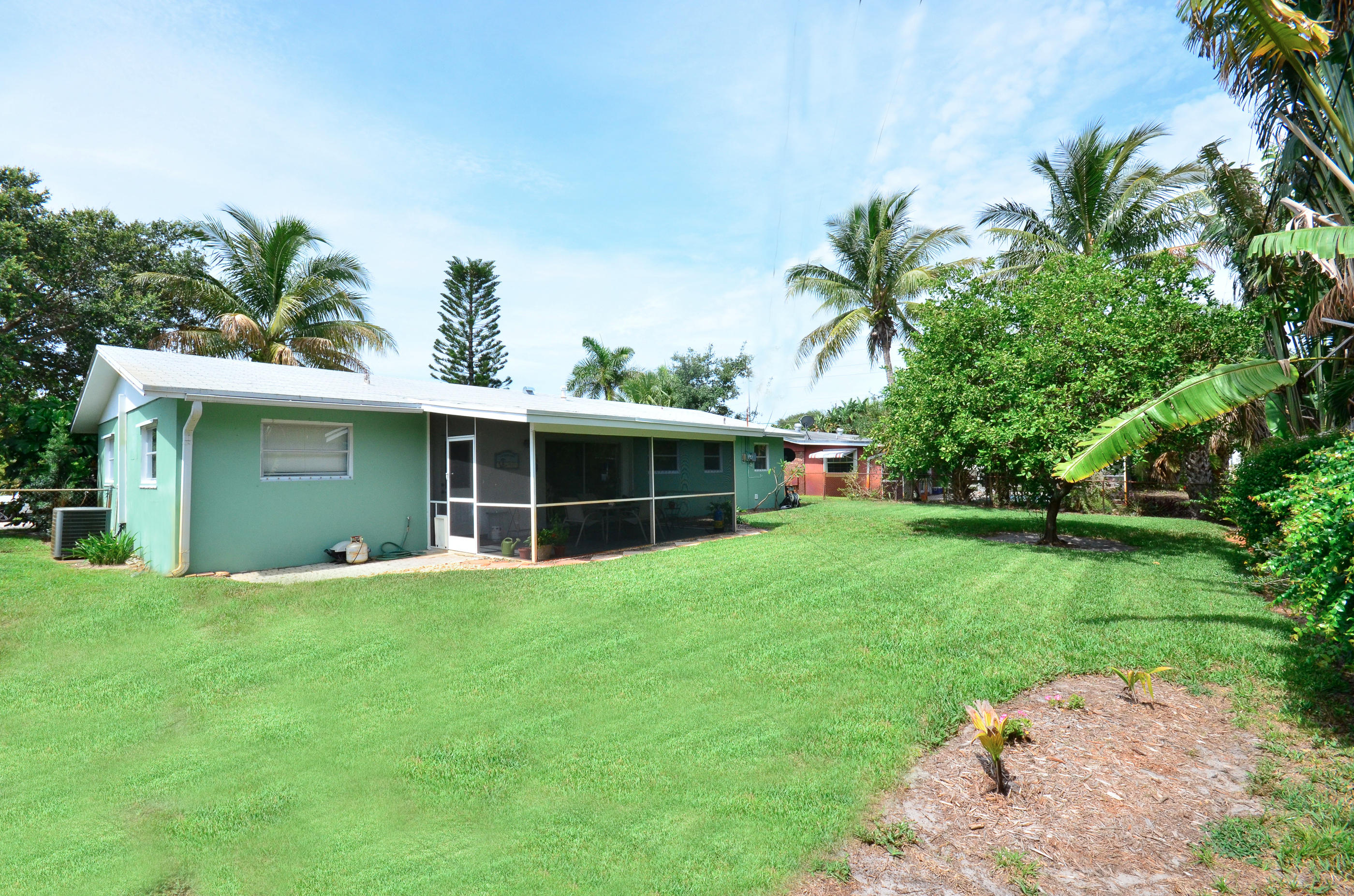 7 Ridgewood Circle Tequesta, FL 33469 - Photo 9 of 11 stills-15