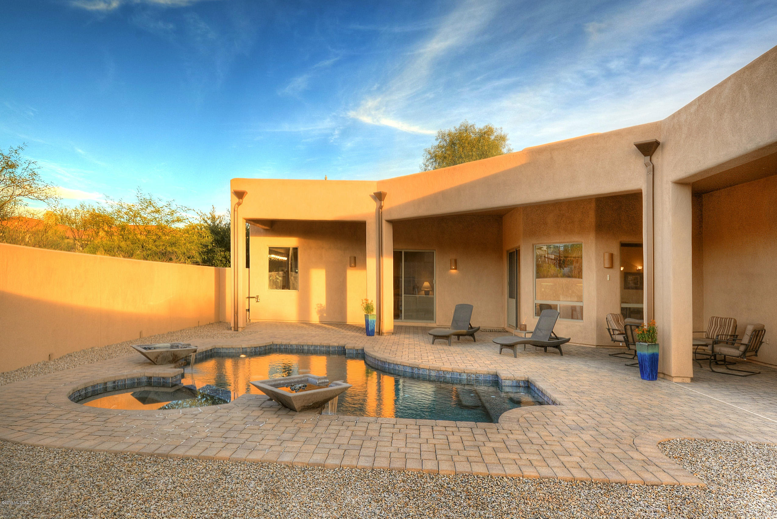 736 West Sedona Ridge Place Oro Valley, AZ 85755 - Photo 6 of 30
