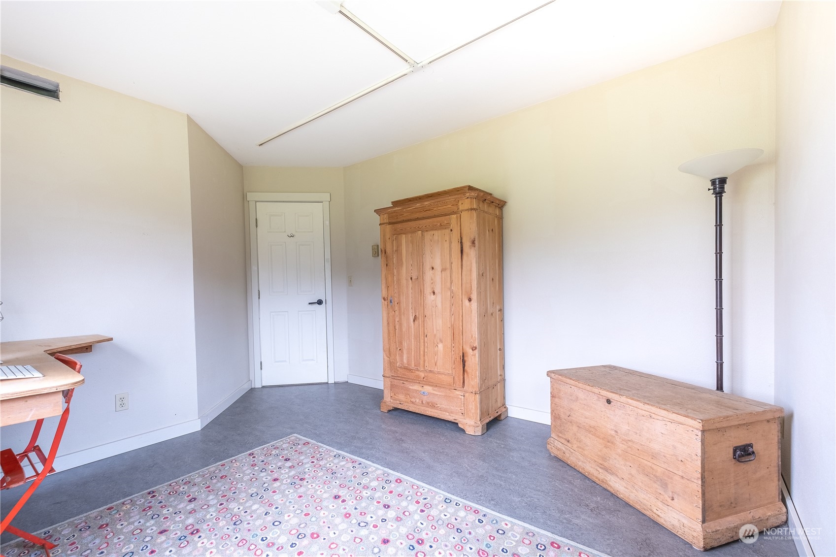 1750 Lancaster Road Freeland, WA 98249 - Photo 12 of 33 a view of an empty room