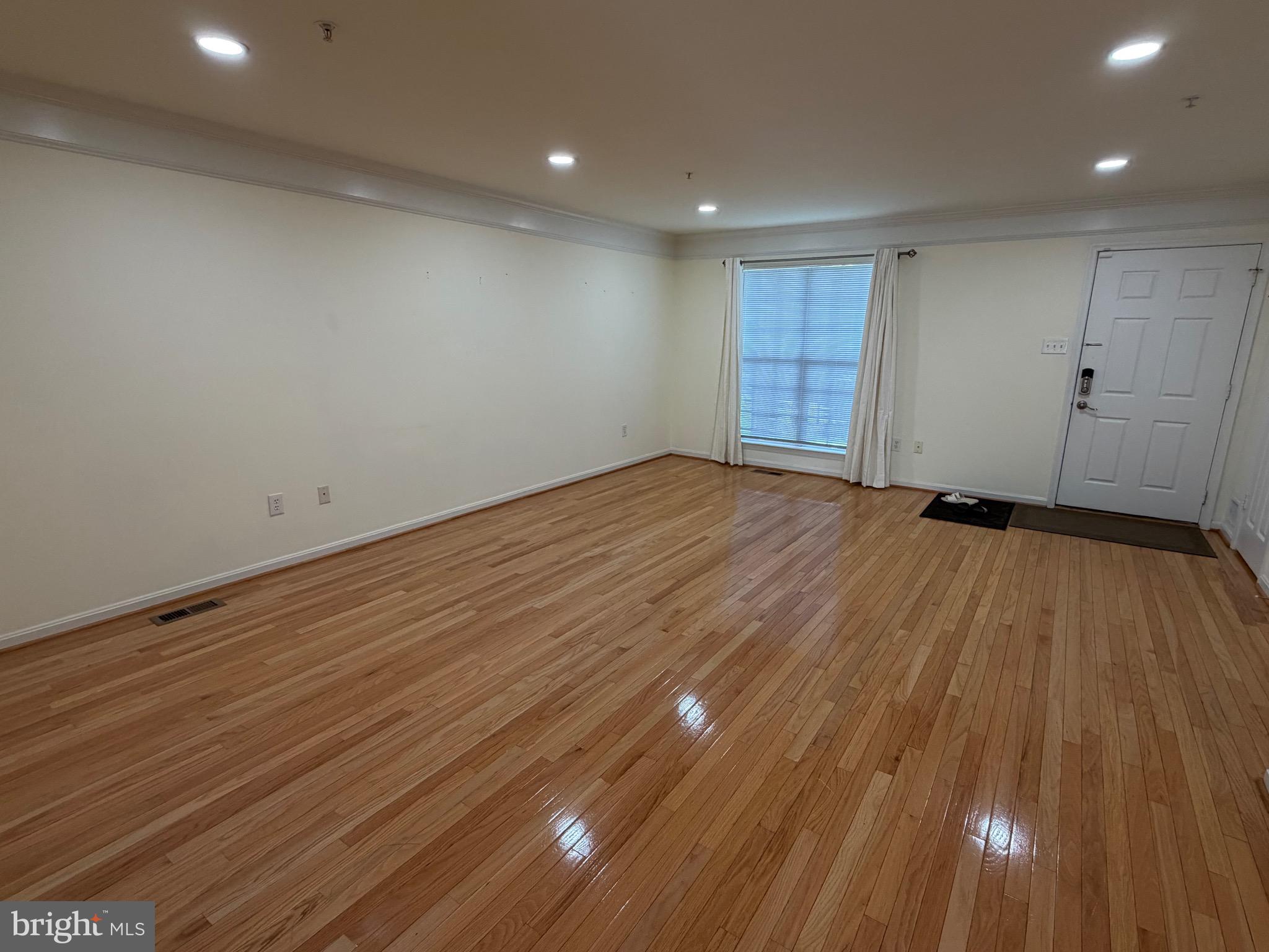1835 Staley Manor Drive Silver Spring, MD 20904 - Photo 2 of 16