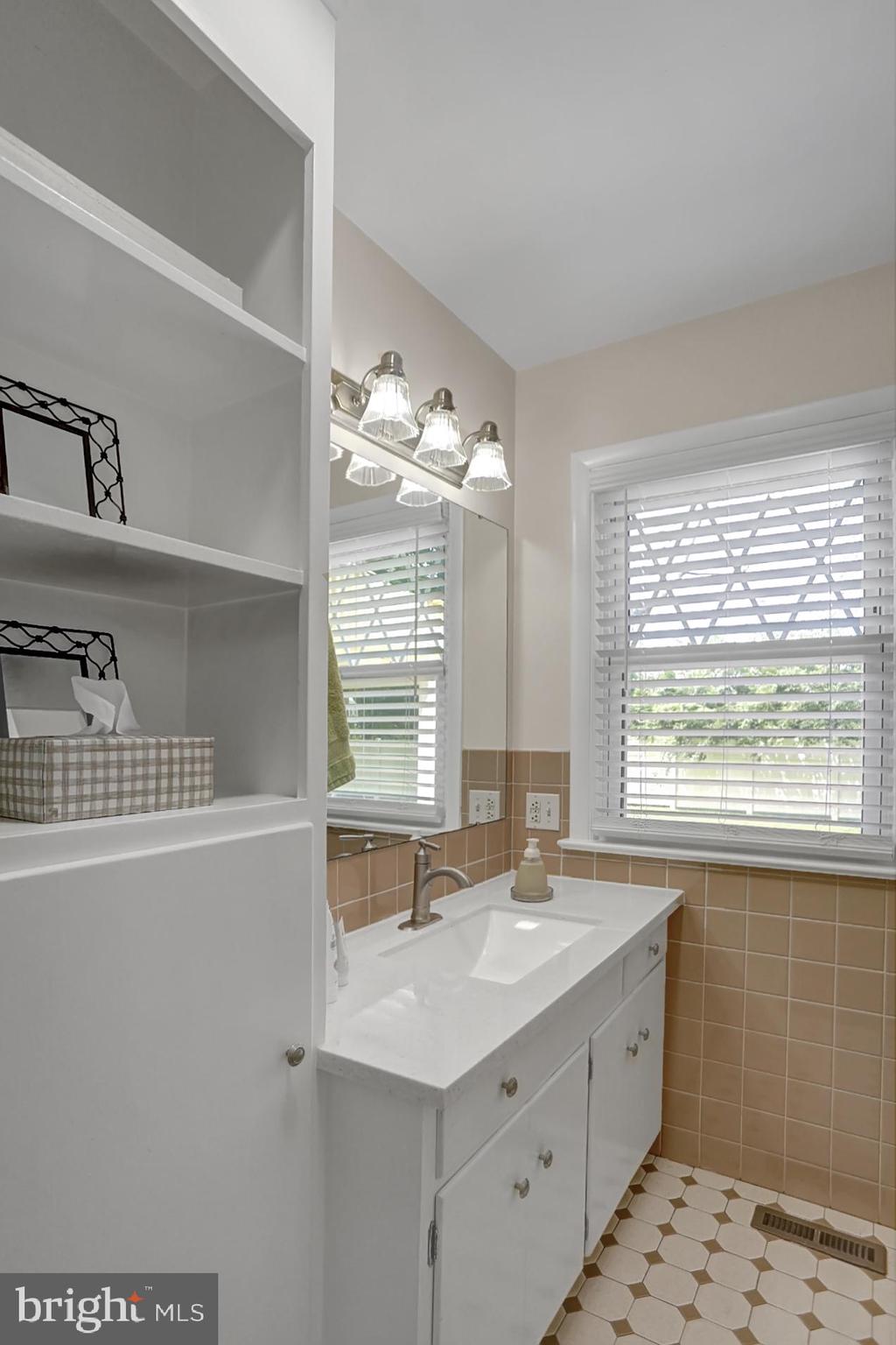 3528 West Kent Road Reading, PA 19605 - Photo 15 of 32 Gallery Image 15