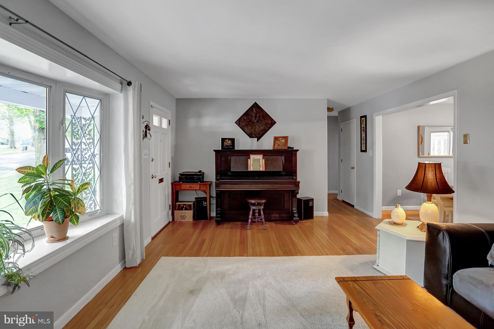 3528 West Kent Road Reading, PA 19605 - Photo 6 of 32 Gallery Image 6