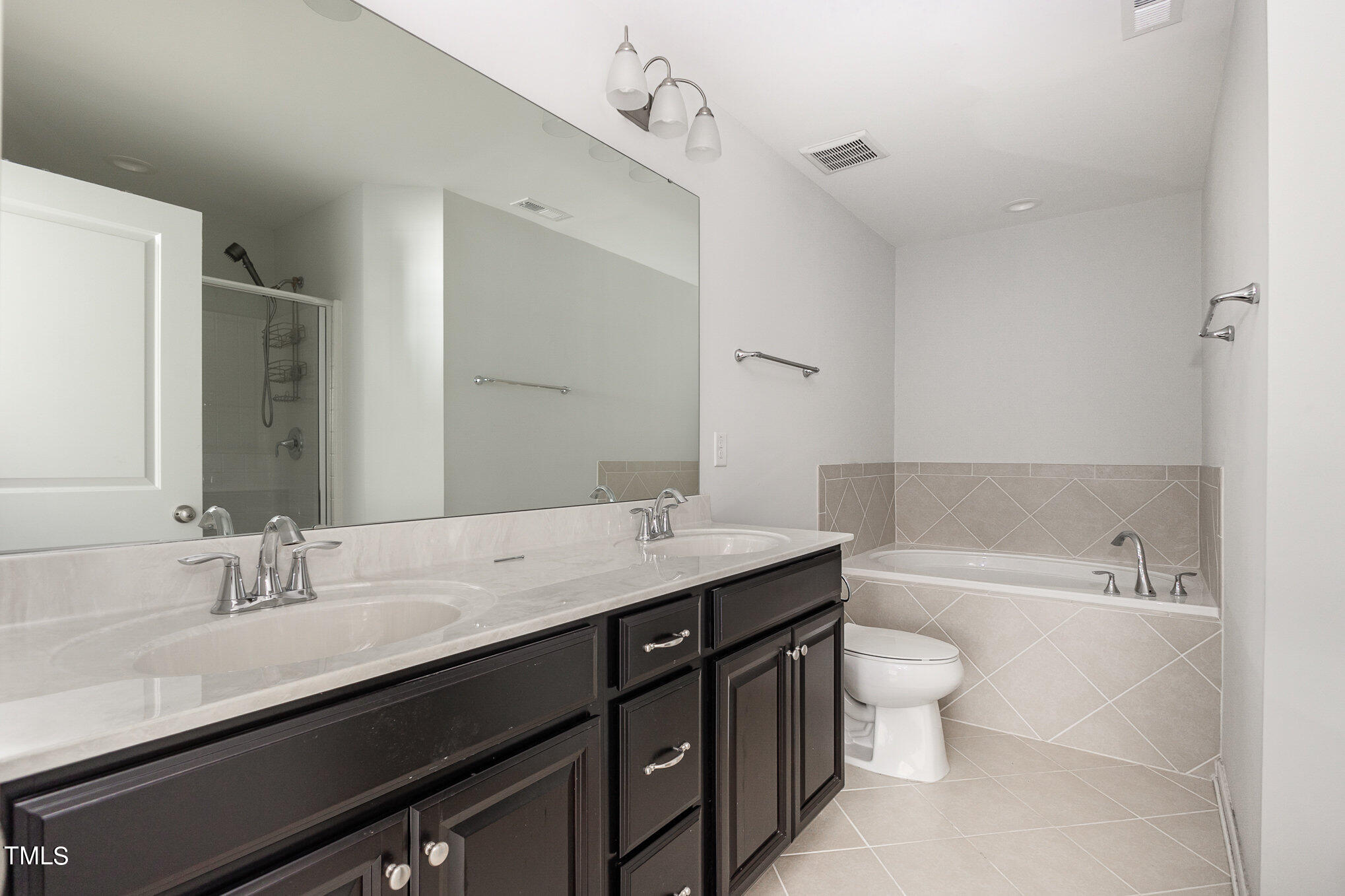 2509 Rambling Creek Road Apex, NC 27523 - Photo 15 of 27 016_cy1a0025-edit