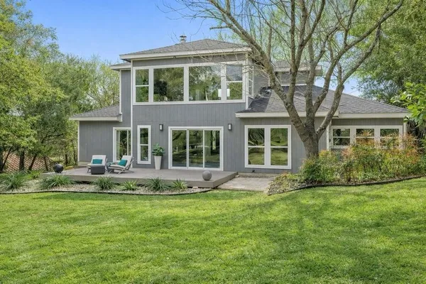 $889,000 | 1904 Lakeway Boulevard, Lakeway, TX 78734