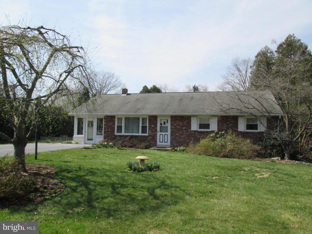 1709 Zarker Road Lancaster, PA 17601 - Photo 2 of 49