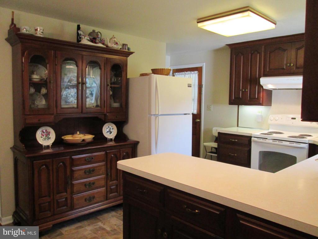 1709 Zarker Road Lancaster, PA 17601 - Photo 12 of 49