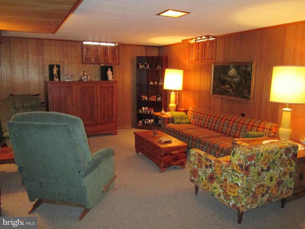 1709 Zarker Road Lancaster, PA 17601 - Photo 27 of 49
