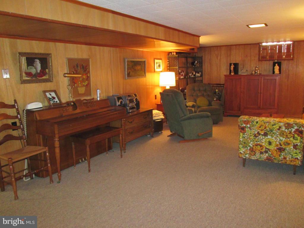 1709 Zarker Road Lancaster, PA 17601 - Photo 30 of 49