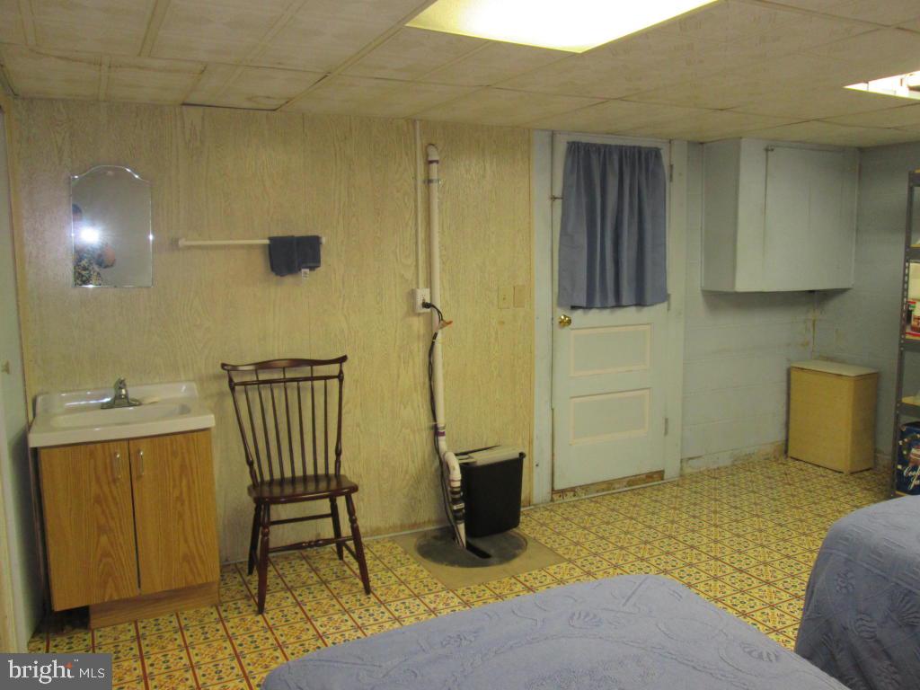 1709 Zarker Road Lancaster, PA 17601 - Photo 32 of 49