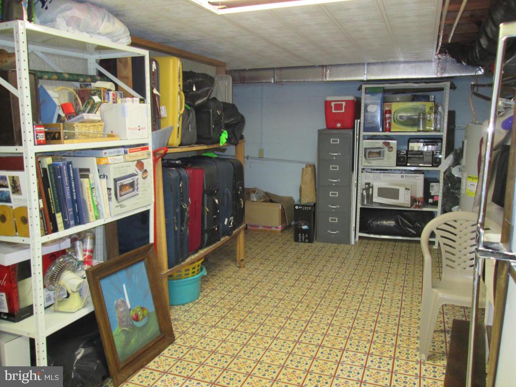 1709 Zarker Road Lancaster, PA 17601 - Photo 35 of 49