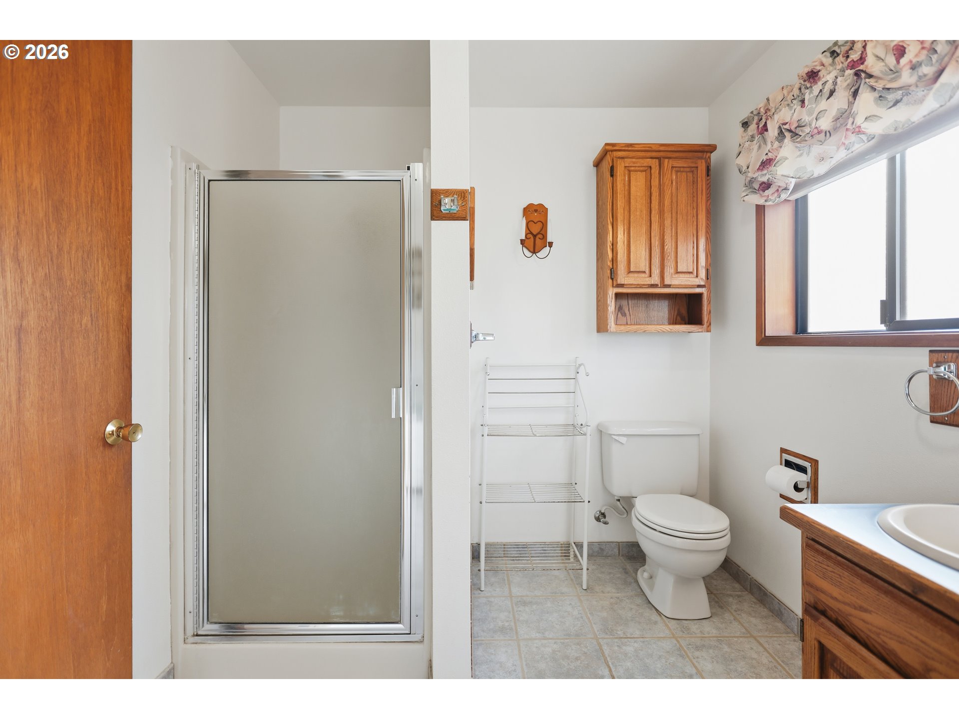 1490 Main Street Arlington, OR 97812 - Photo 21 of 48 Bathroom, Attached