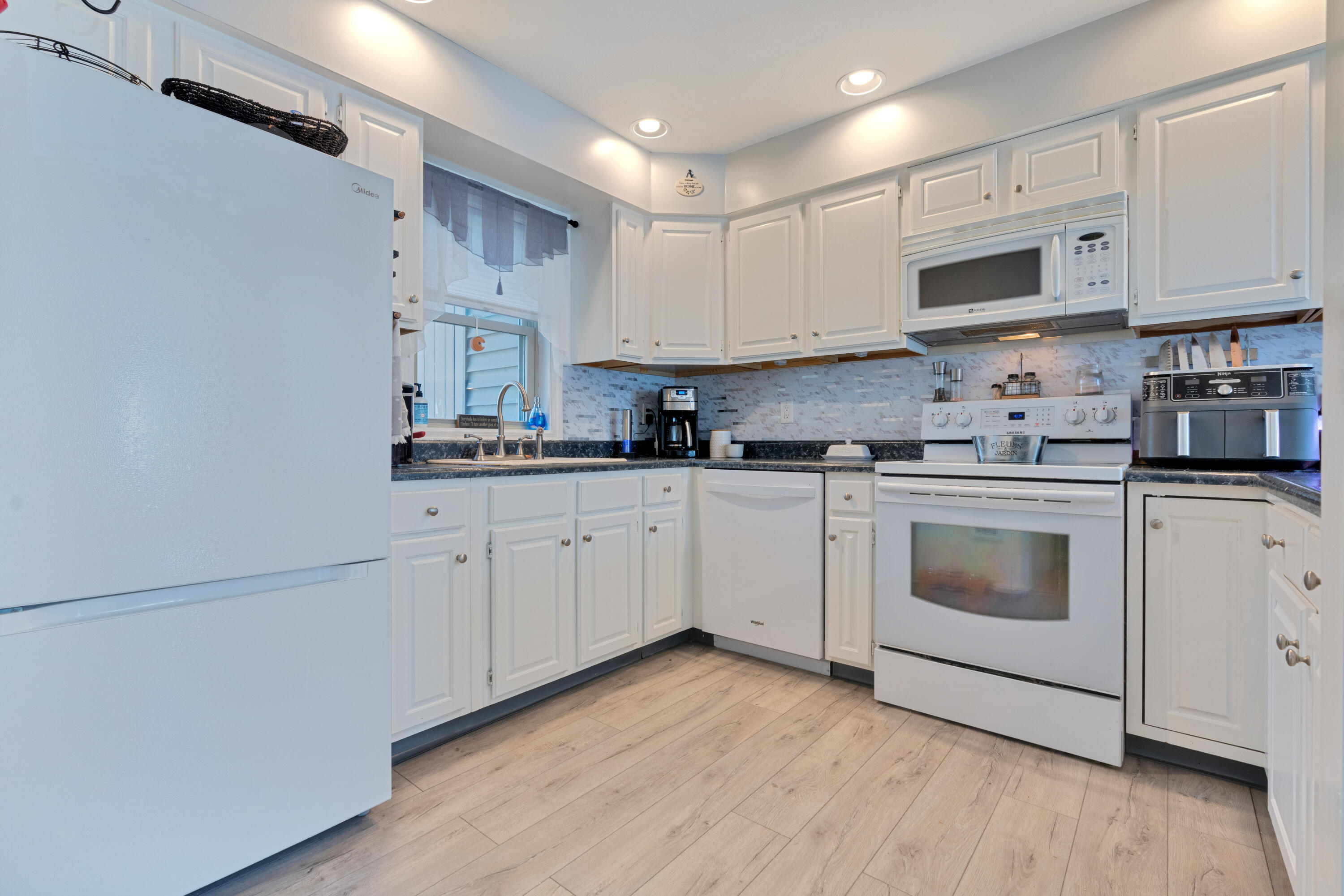 7 Old Salt Road, Unit 19 Old Orchard Beach, ME 04064 - Photo 2 of 21 _DSC8134
