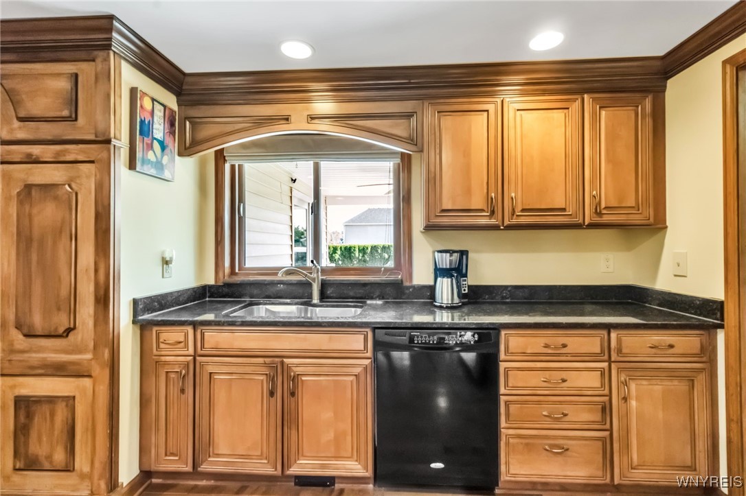 29 Brunck Road Lancaster, NY 14086 - Photo 14 of 49 Double sink overlooks the beautiful back yard