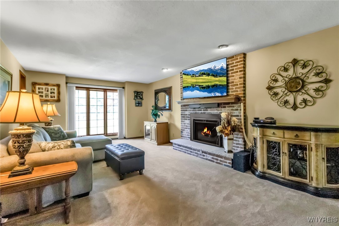 29 Brunck Road Lancaster, NY 14086 - Photo 6 of 49 Family room/living room to the left of the foyer