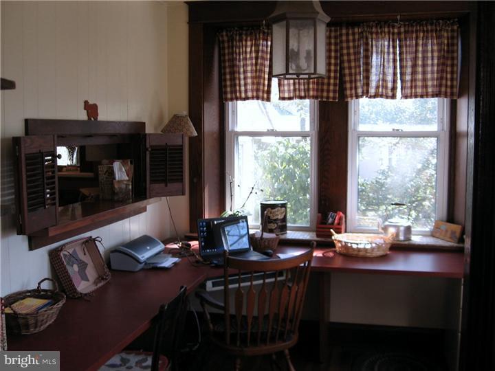 206 Middletown Road Media, PA 19063 - Photo 12 of 25 Office / Study