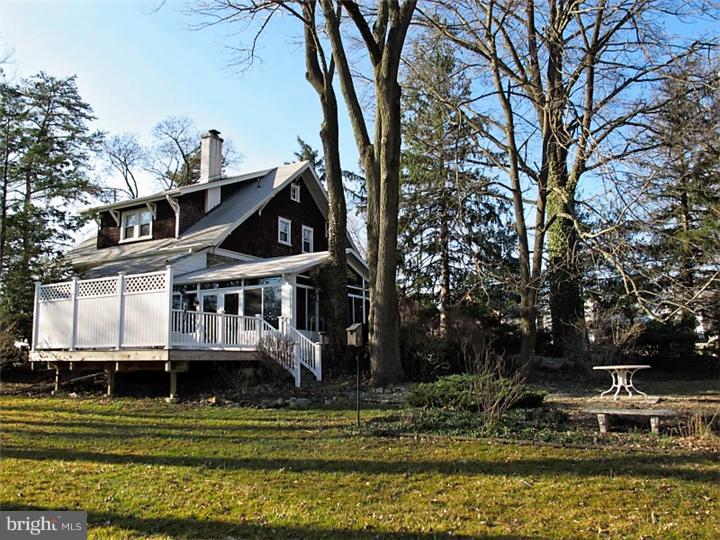 206 Middletown Road Media, PA 19063 - Photo 21 of 25 Exterior Back