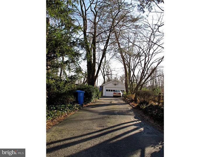 206 Middletown Road Media, PA 19063 - Photo 22 of 25 Garage