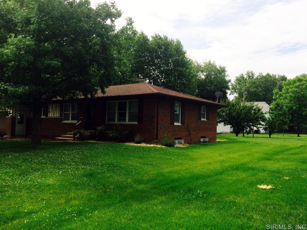 98 Maple Street Aviston, IL 62216 - Photo 5 of 19 Gallery Image 5