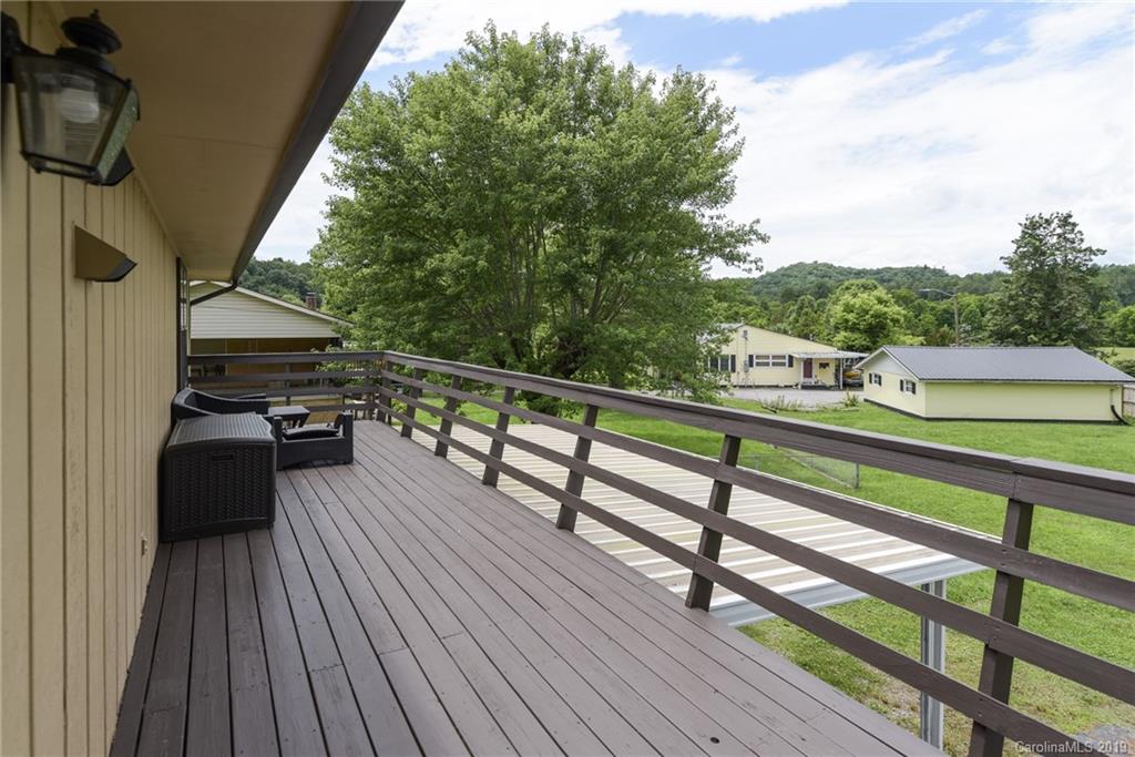 528 North Country Club Road Brevard, NC 28712 - Photo 3 of 35 Gallery Image 3