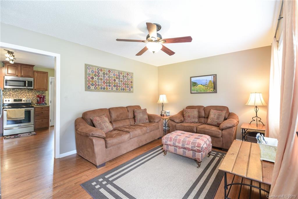 528 North Country Club Road Brevard, NC 28712 - Photo 8 of 35 Gallery Image 8