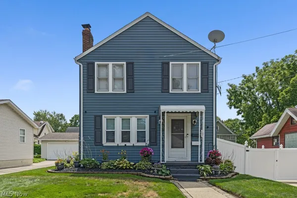 $189,900 | 1392 Indianola Avenue, Akron, OH 44305