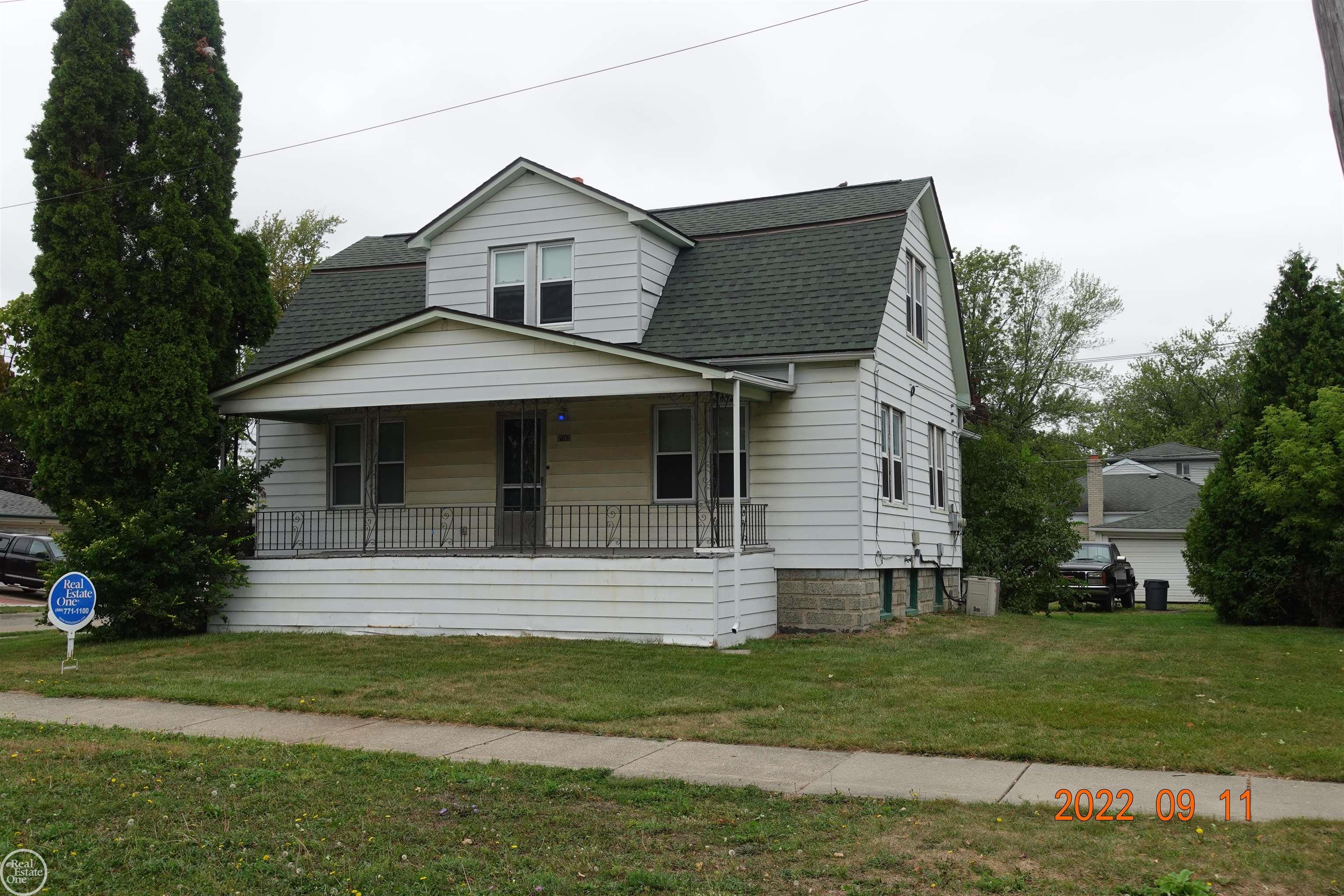 21603 Twelve Mile Road St. Clair Shores, MI 48081 - Photo 4 of 41