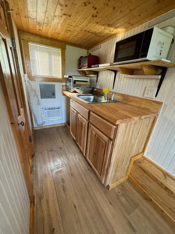 $1,500 | 1512 River Grove Road, Unit A, Kingsbury, TX 78638