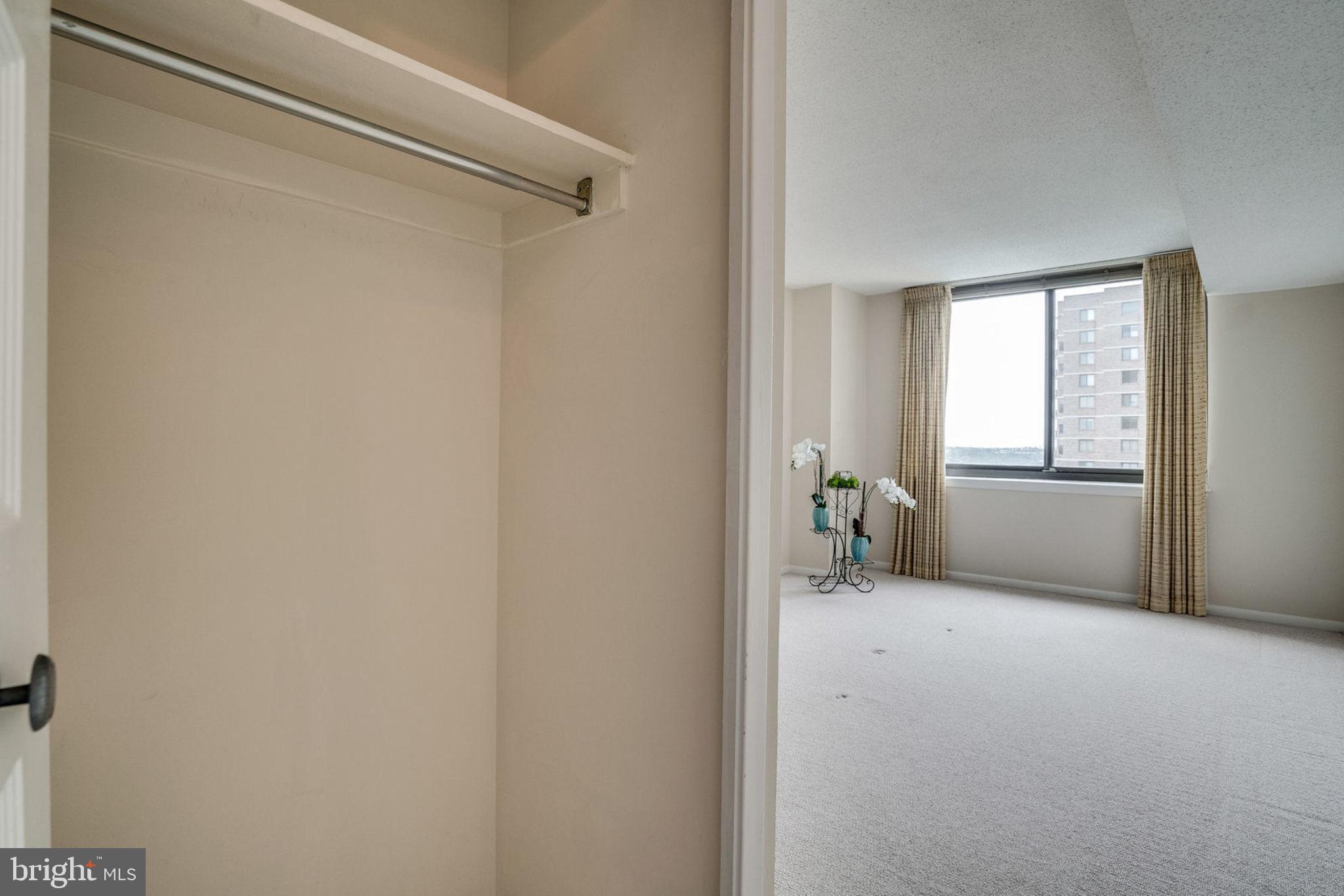 5501 Seminary Road, Unit 2013S Falls Church, VA 22041 - Photo 26 of 57