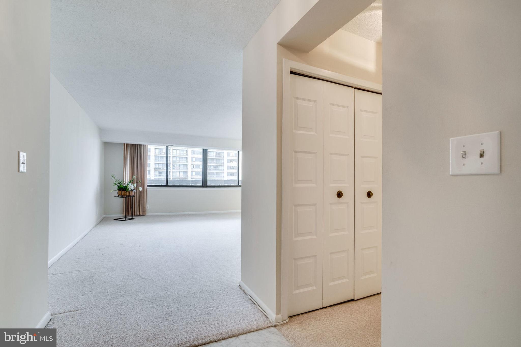 5501 Seminary Road, Unit 2013S Falls Church, VA 22041 - Photo 3 of 57