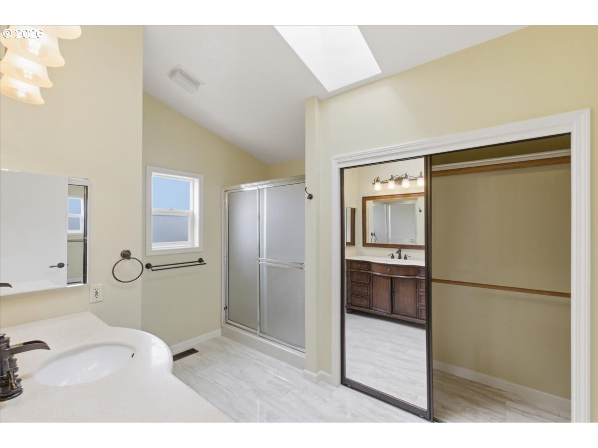 5718 E Street Springfield, OR 97478 - Photo 25 of 44