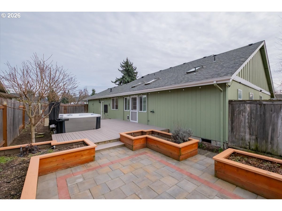 5718 E Street Springfield, OR 97478 - Photo 41 of 44