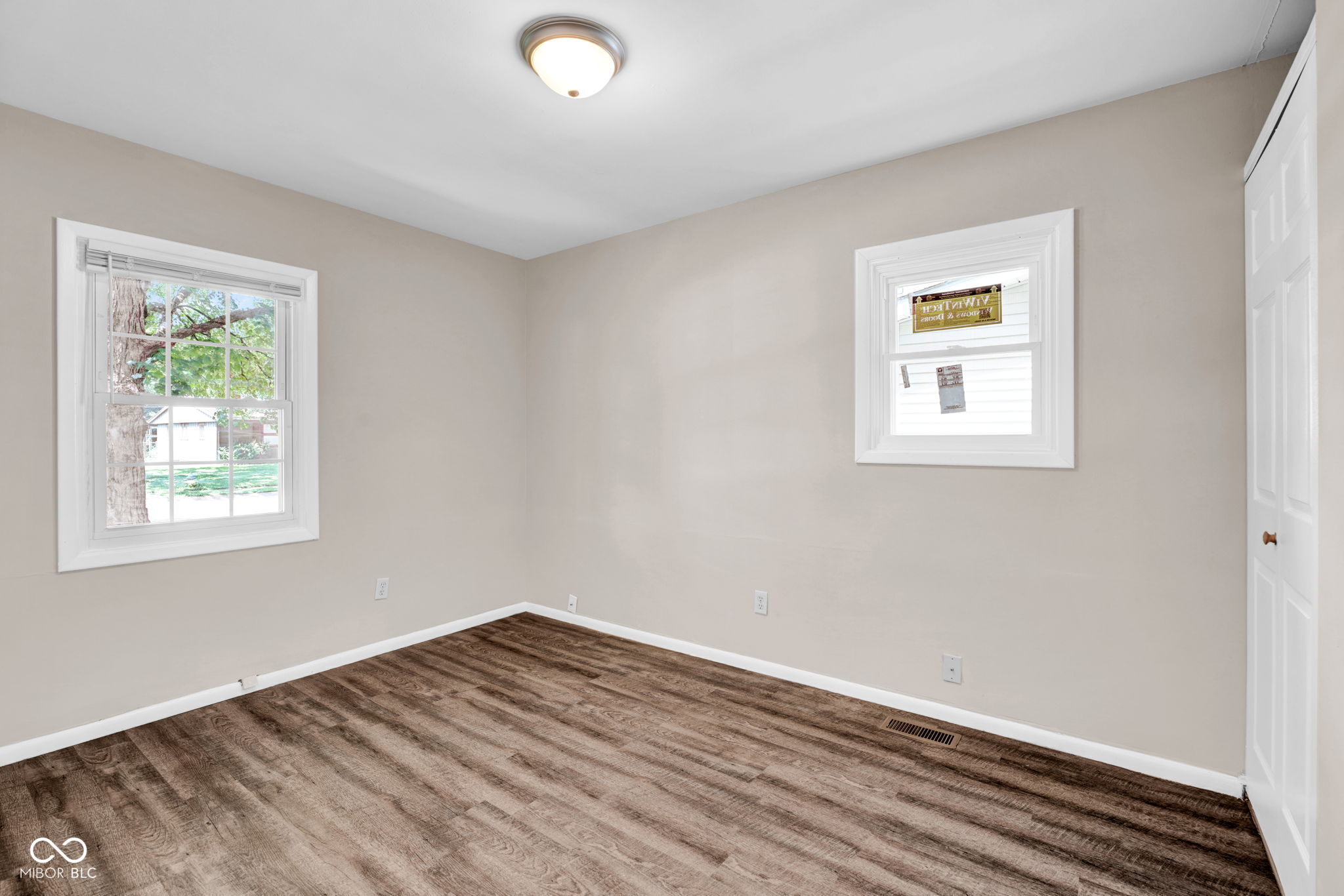 2817 Streamside Drive Columbus, IN 47203 - Photo 16 of 25