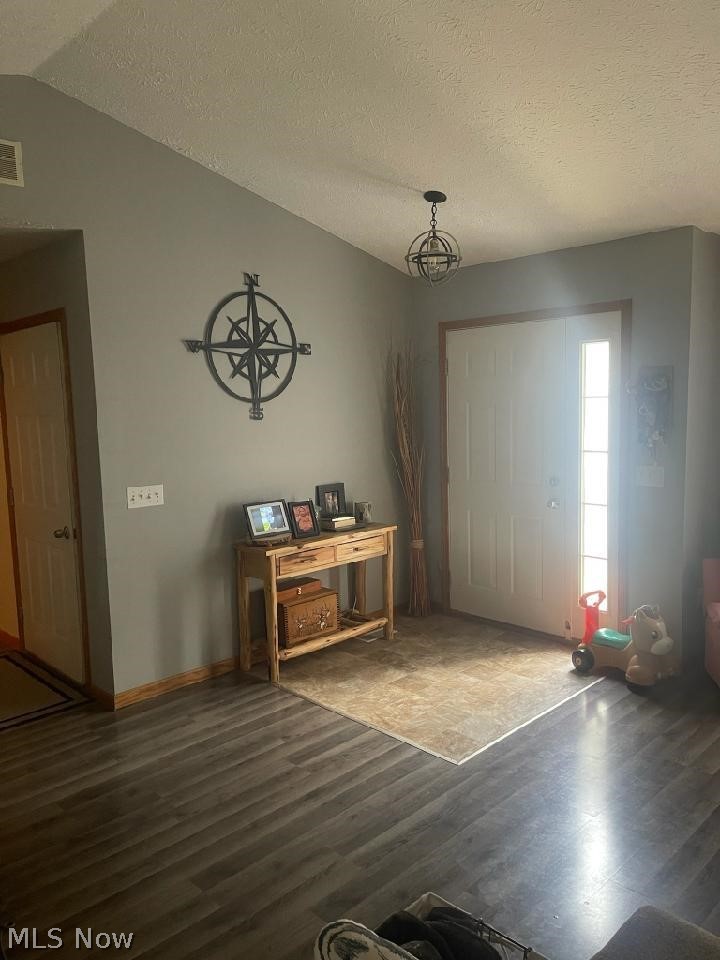 963 Sunset Circle Rome, OH 44085 - Photo 4 of 14