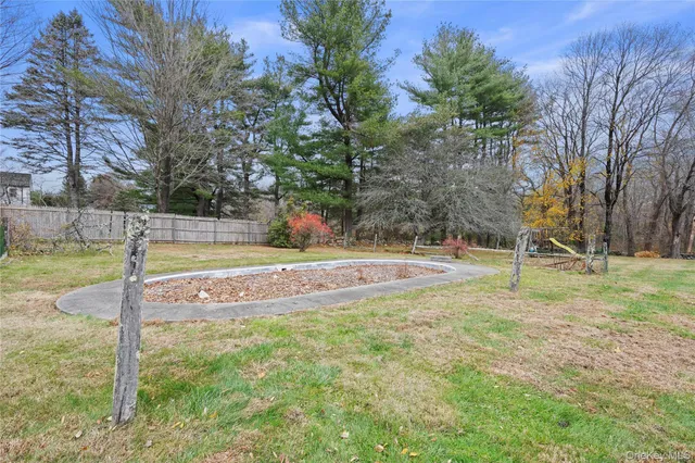 $735,000 | 247 Smith Ridge Road, South Salem, NY 10590