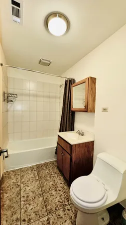 $3,200 | 6128 South Kenwood Avenue, Chicago, IL 60637