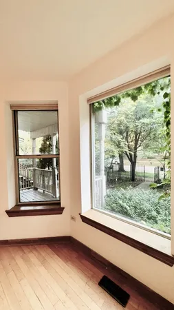 $3,200 | 6128 South Kenwood Avenue, Chicago, IL 60637