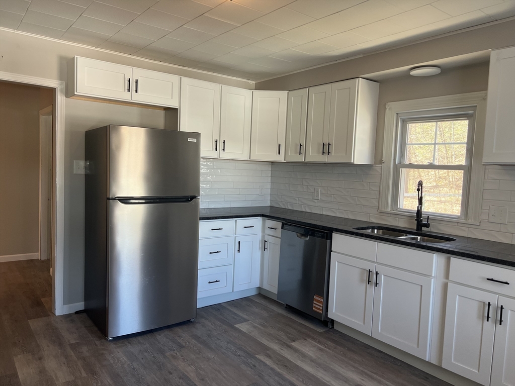 4415 High Street Thorndike, MA 01079 - Photo 4 of 26