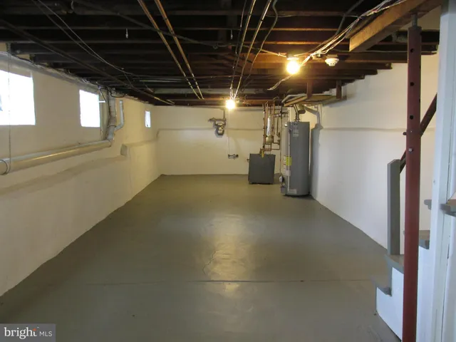 a view of a room with an empty space