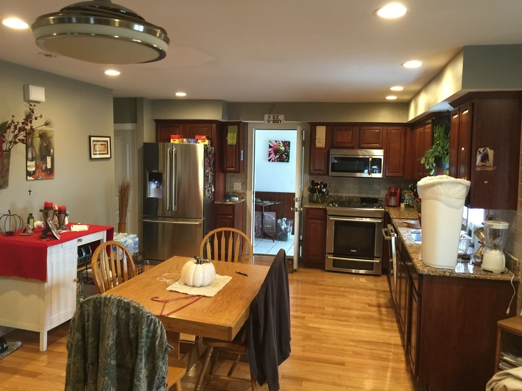 187 Buffinton Street Fall River, MA 02721 - Photo 10 of 15 Gallery Image 10