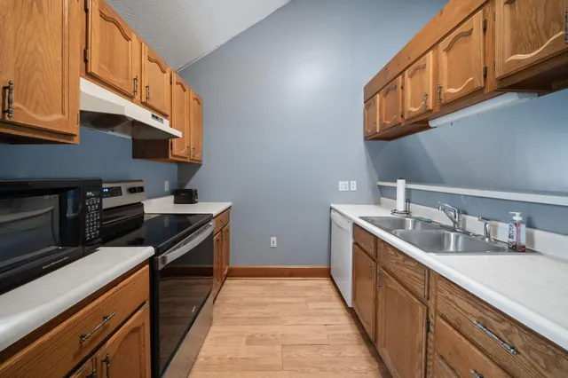 $285,000 | 9 Nottingham Drive, Unit 9, Saco, ME 04072