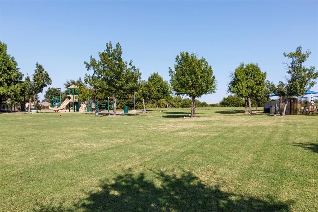 336 Red Hill Road Sunnyvale, TX 75182 - Photo 32 of 36 a swimming pool view