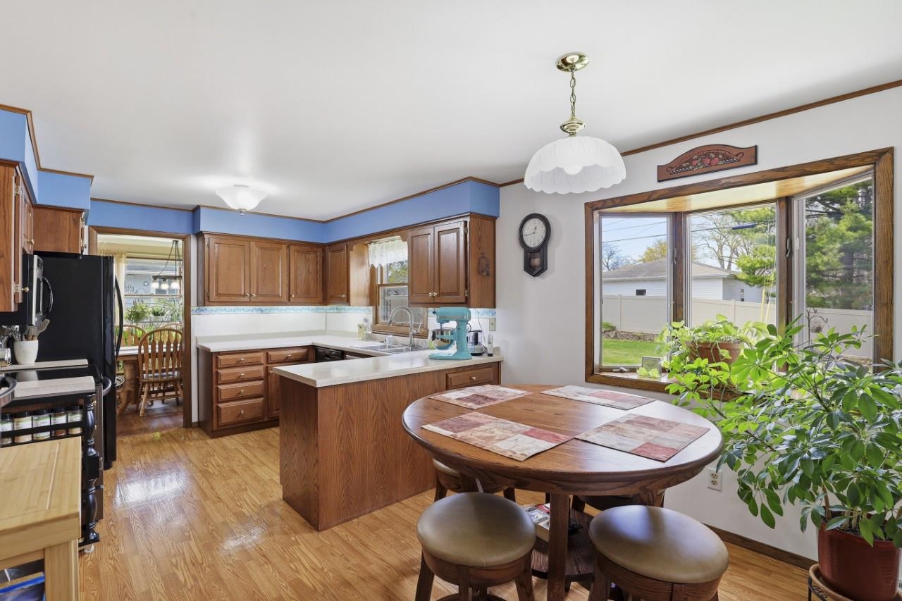 2511 South Carpenter Street Appleton, WI 54915 - Photo 7 of 28