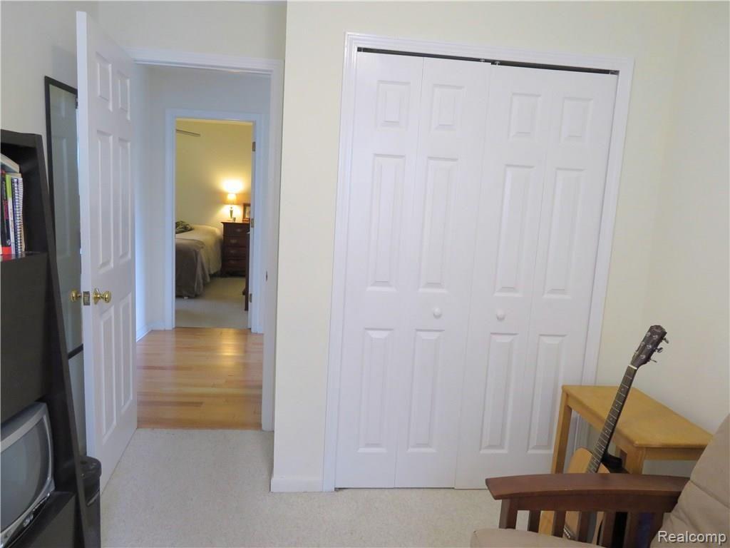 1173 Brighton Lake Road Brighton, MI 48116 - Photo 15 of 23 Bedroom.1