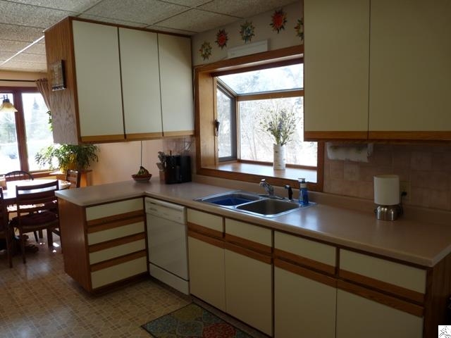 4189 Kingston Road Duluth, MN 55803 - Photo 15 of 21