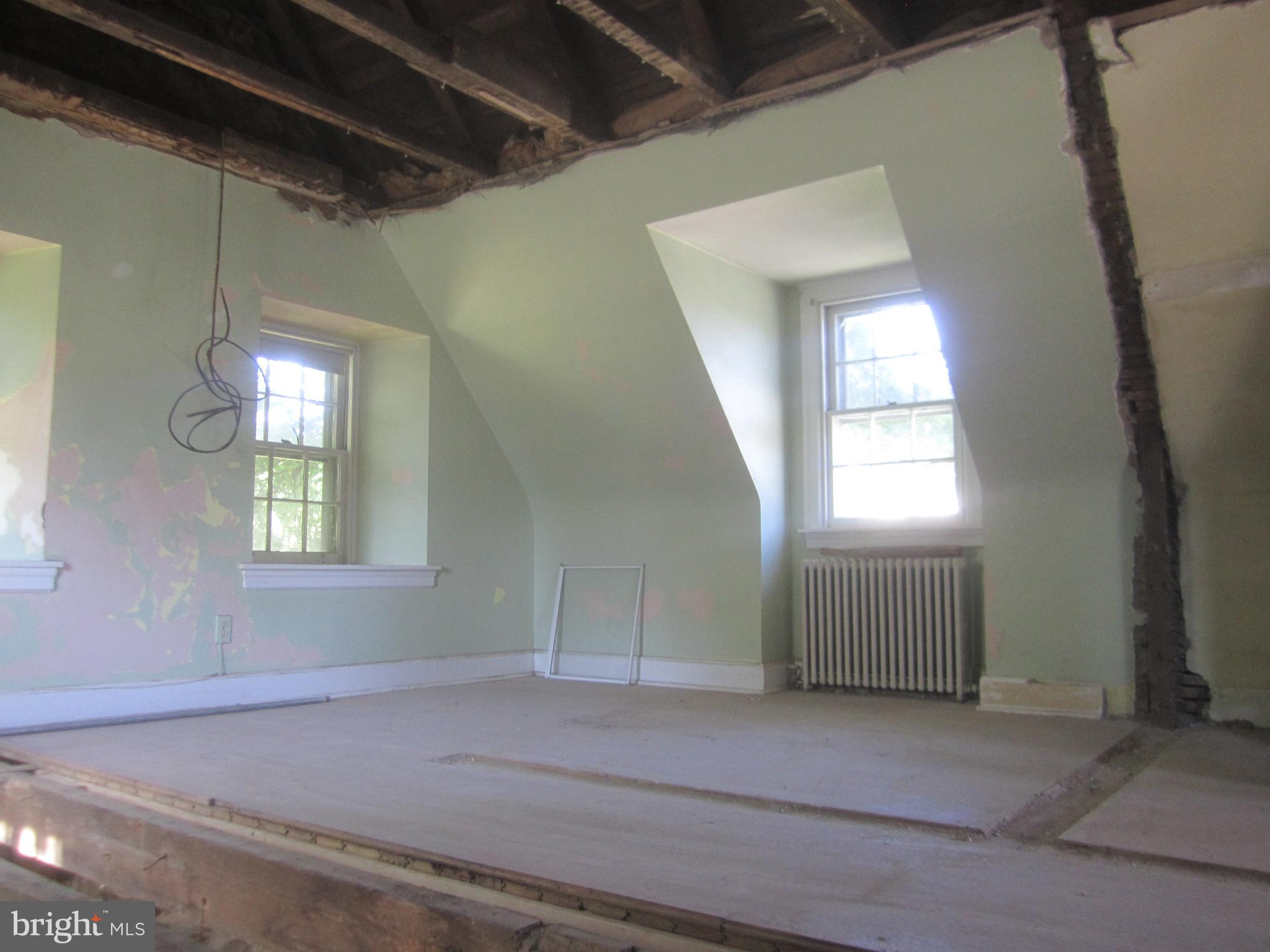 306 West Wayne Avenue Wayne, PA 19087 - Photo 16 of 25 Bedroom 1 upstairs