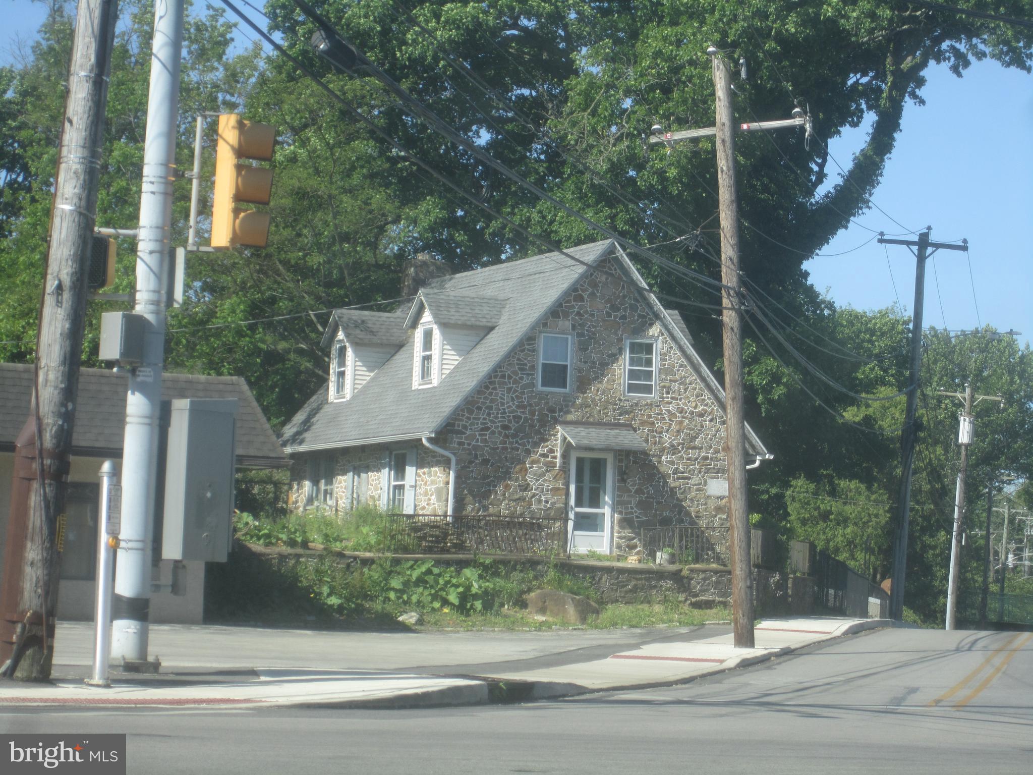 306 West Wayne Avenue Wayne, PA 19087 - Photo 25 of 25 Exterior Front of 306