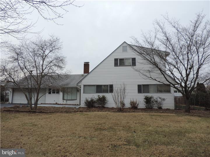 41 Red Berry Road Levittown, PA 19056 - Photo 1 of 25 Exterior Front