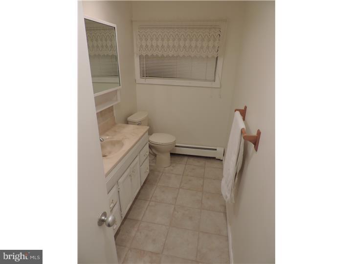 41 Red Berry Road Levittown, PA 19056 - Photo 18 of 25 Bathroom