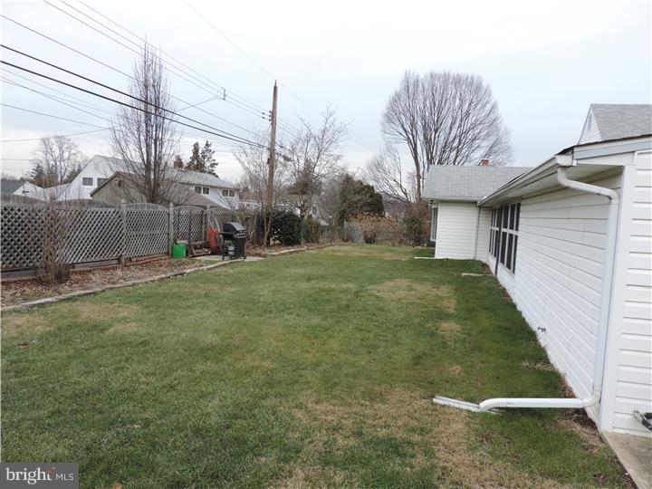 41 Red Berry Road Levittown, PA 19056 - Photo 24 of 25 Back Yard